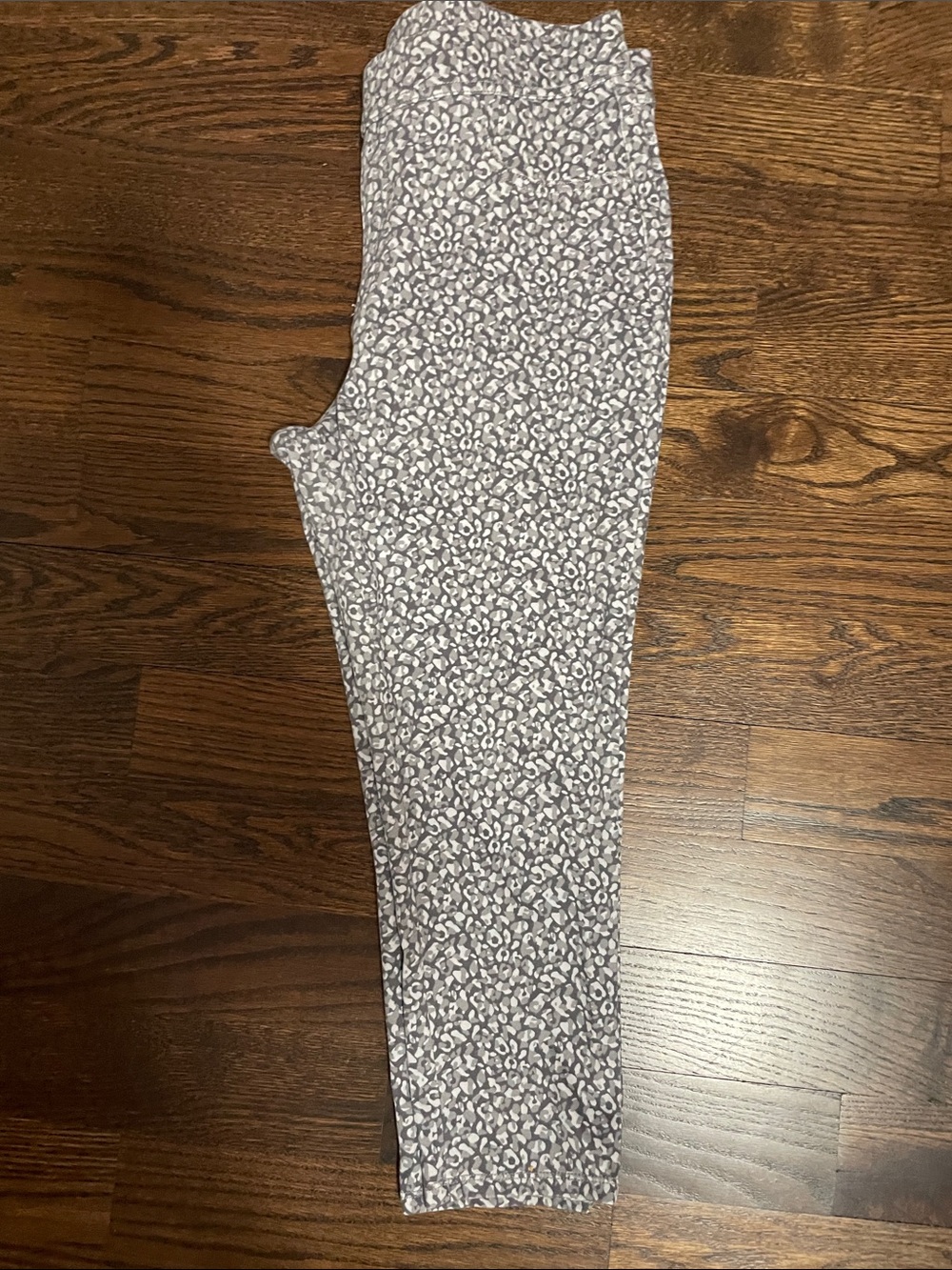 Women’s Gray & White Print Pull on Pants XL